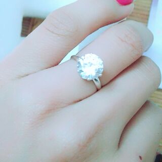 Nhẫn mỹ kí mặt đá sáng to free size