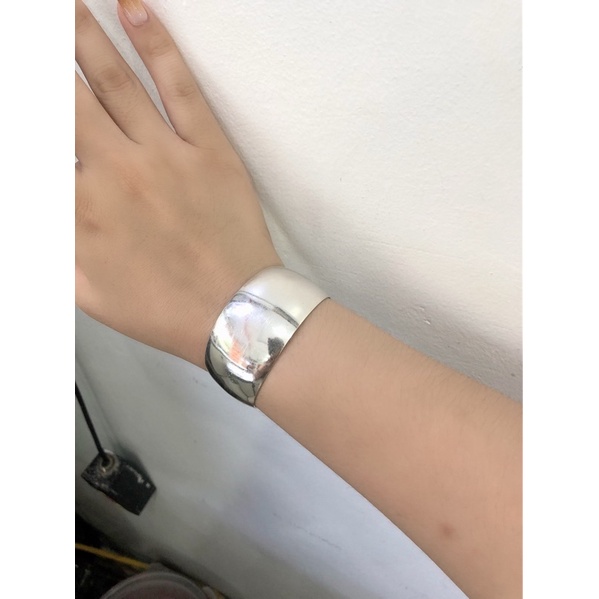 Vòng tay mo bạc ta