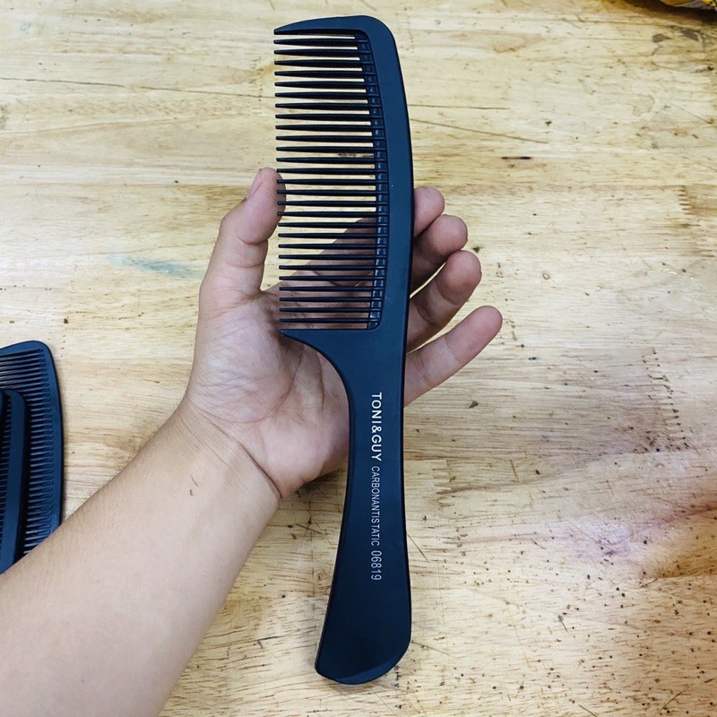 Lược cắt tóc toni loại dày có cán