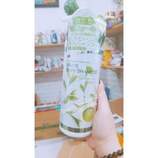 Sữa tắm trắng da Manis trà xanh