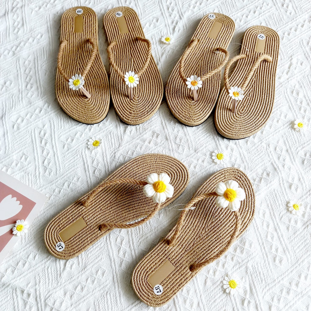 Dép Xỏ Ngón Hoa Cúc Xinh Xắn Đi BIển