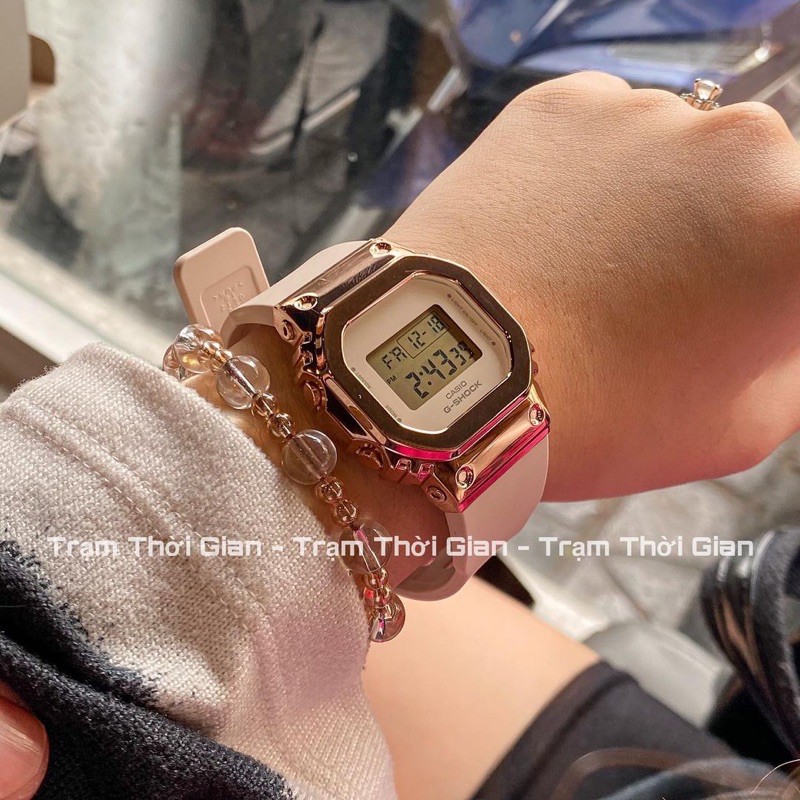 Đồng hồ nữ Casio G-shock GM-S5600PG-4A - Kích thước vỏ : 43,8×38,4×10,9mm