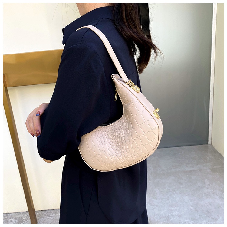 Túi đeo dưới cánh tay phong cách Pháp sang trọng thời trang mùa hè 2022 cho nữ