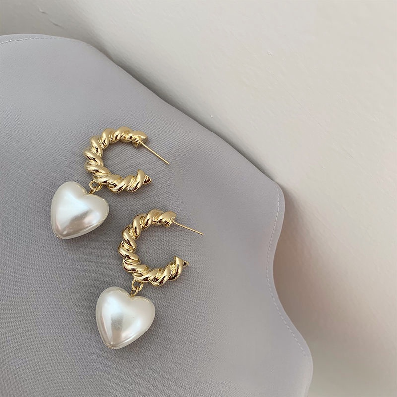 Đôi Bông Tai Hình Trái Tim Đính Đá Thời Trang Cho Nữ