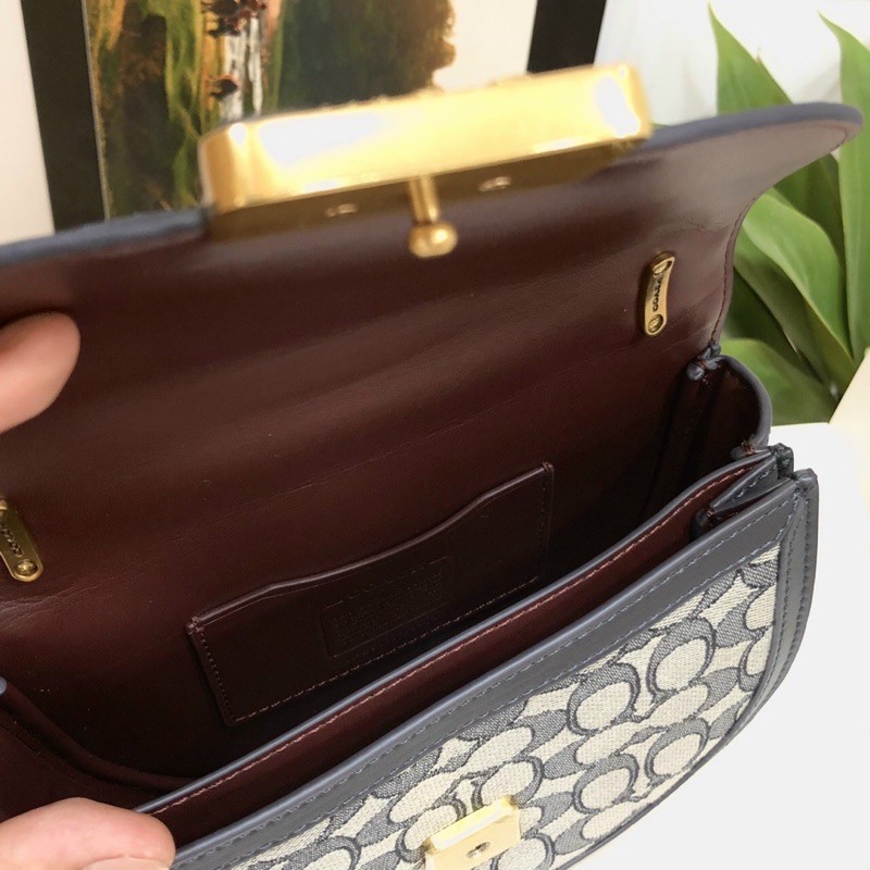 ✨ TÚI COACH BÁN NGUYỆT ALIE JACQUARD C3921