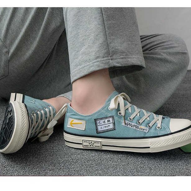 [Mã FAGREEN245 giảm tới 30K đơn 99K] Giày sneaker nam trẻ trung hàn quốc gắn hình độc BH3 | BigBuy360 - bigbuy360.vn