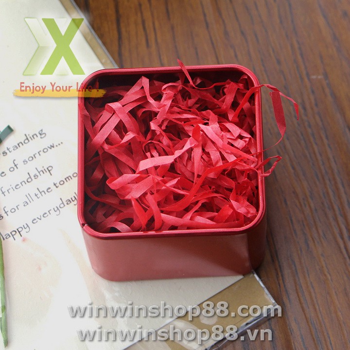 Nửa KG giấy rơm, giấy sợi lót hộp quà, trang trí hộp quà tặng màu đỏ Andhere