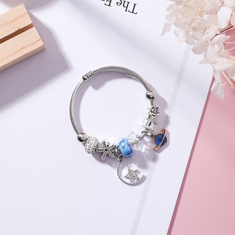  XiaoboACC Vòng Đeo Tay Đính Hạt Họa Tiết Mặt Trăng / Ngôi Sao Phong Cách Hàn Quốc | BigBuy360 - bigbuy360.vn