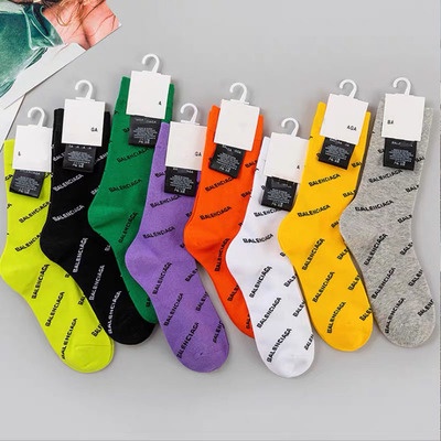 Tất Vớ cổ cao Balenciaga In Full Chữ Full Màu Candy Cực Xinh Chuẩn Phong Cách