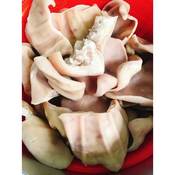 TAI HEO NGÂM CHUA NGOT