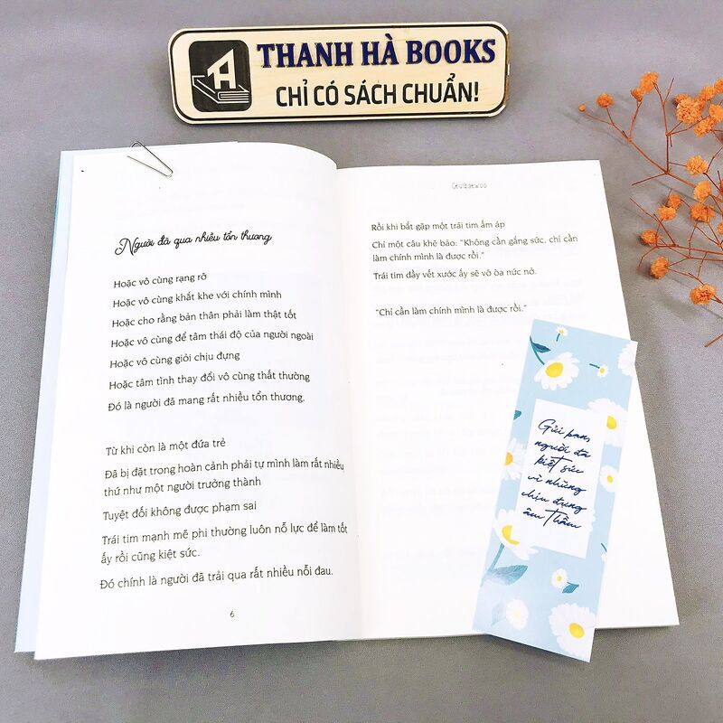 Sách - Gửi Bạn, Người Đã Kiệt Sức Vì Những Chịu Đựng Âm Thầm (Kèm Bookmark)