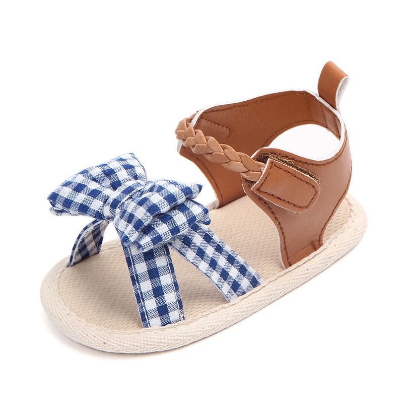 Sandals hoa đế mềm chống trượt cho bé gái