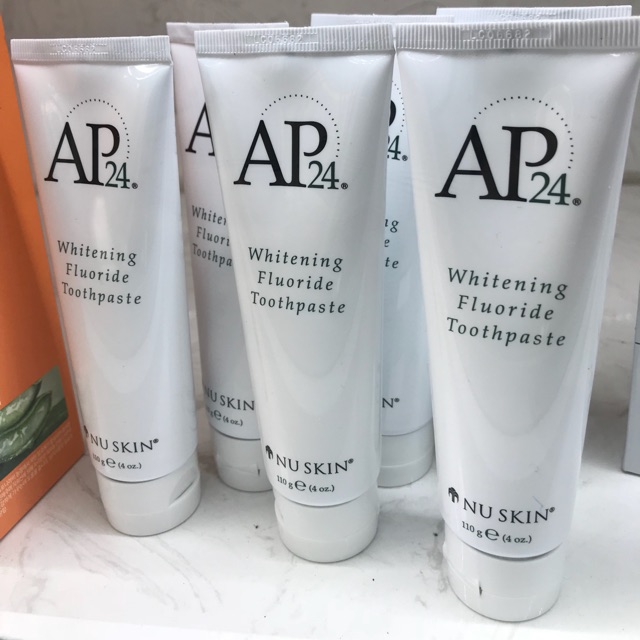 Kem Đánh Răng AP24 Whitening Flouride Toothpaste