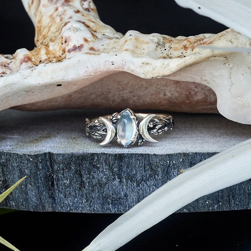 Nhẫn nữ mạ bạc mặt trăng đính đá Zircon