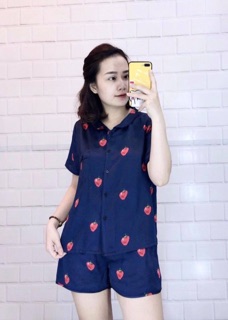 Bộ pijama đùi dâu tây
