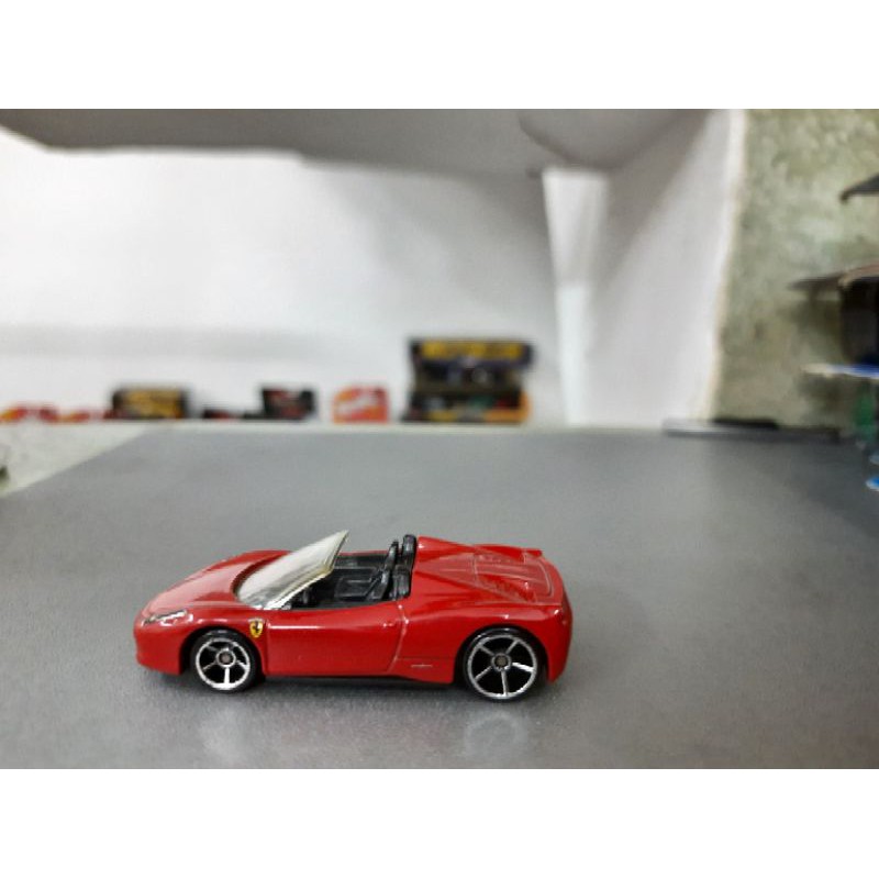 xe Hot Wheels Ferrari 458 mui trần màu đỏ , hàng hiếm