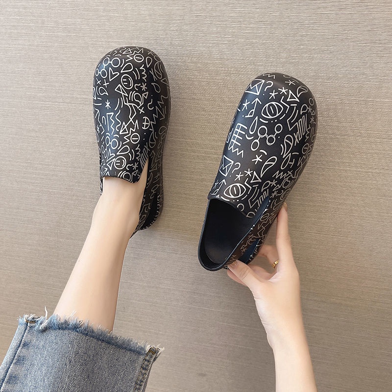 Dép Sandal Bít Mũi Đế Bằng Chống Thấm Nước Thời Trang Mùa Hè 2022 Cho Nữ