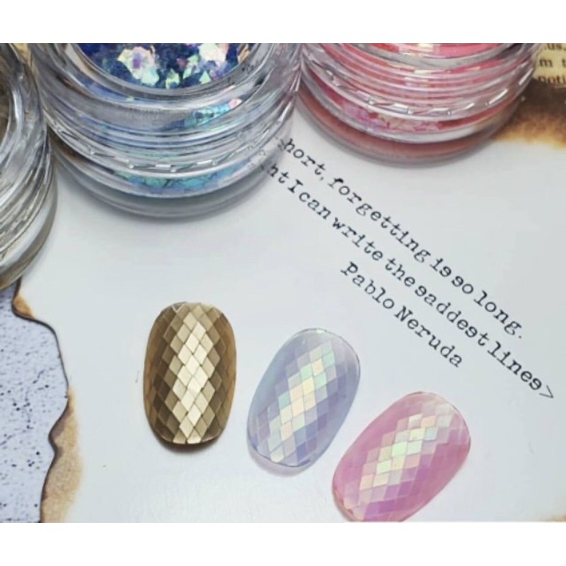 Nhũ ánh xà cừ 3D hình thoi trang trí móng nail