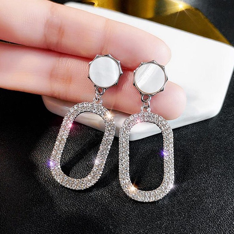 Khuyên Tai Tròn Thả Mặt Bầu Dục Rỗng Đính Đá Thời Trang Cho Nữ