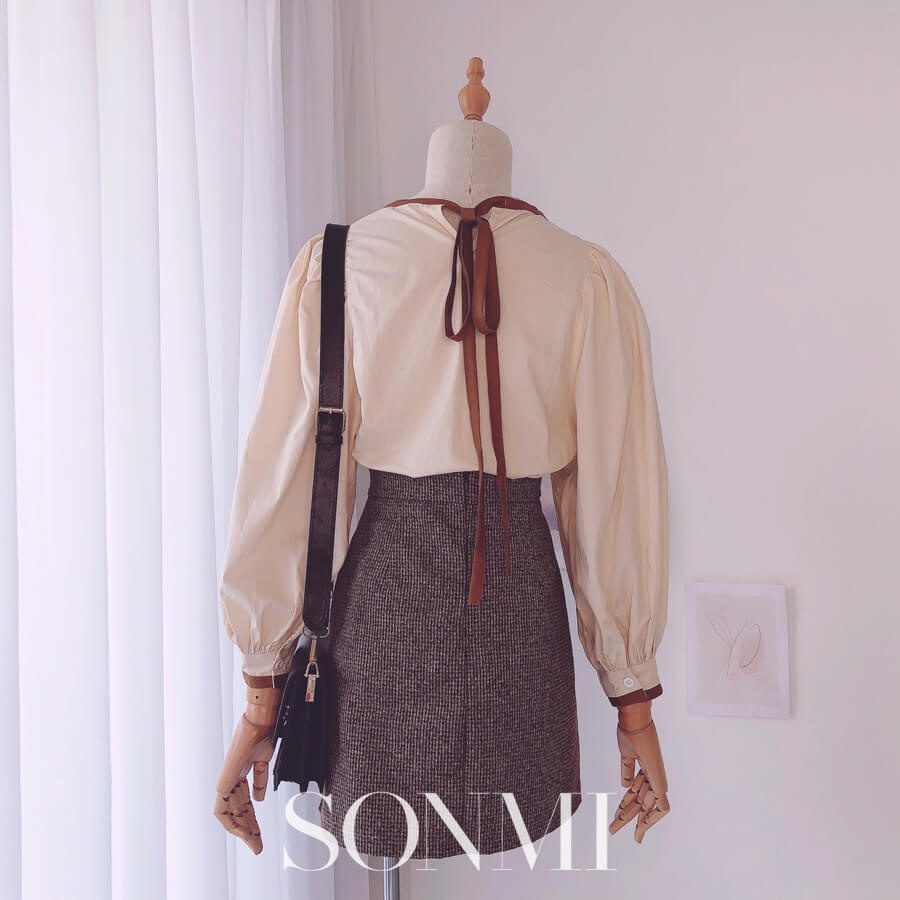 Áo Sơ Mi Nữ SONMI Kiểu Hàn Quốc Cổ Tròn Tay Dài PEYTON KINSLEY