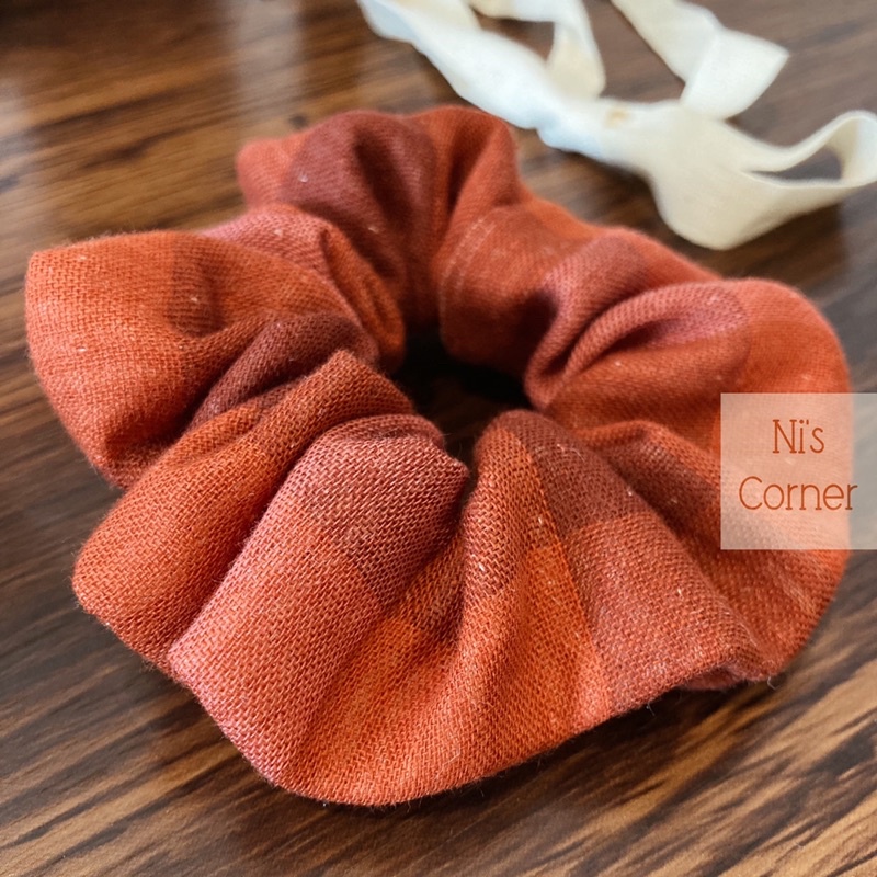 Scrunchie cột tóc vải Cotton Mềm Hoạ tiết Caro Vintage