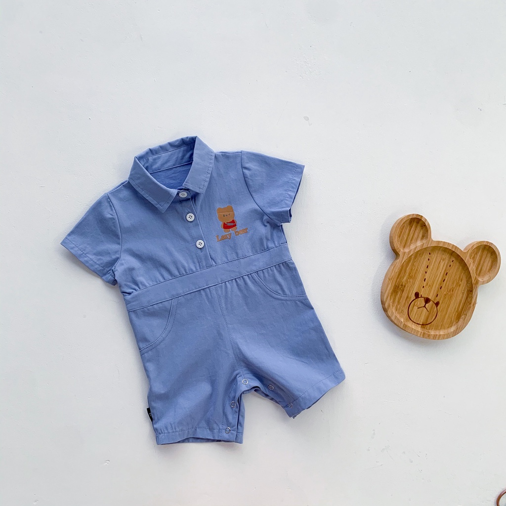 Áo liền quần có cổ bẻ in hình chú gấu dành cho bé trai