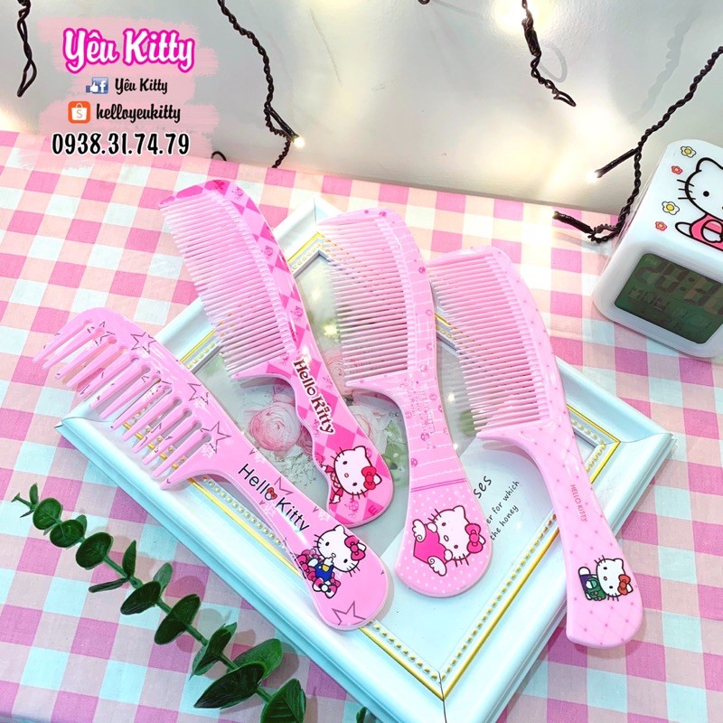LƯỢC NHỰA HELLOKITTY