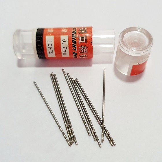 Bộ 10 Mũi Khoan Xoắn Ốc Siêu Nhỏ Đường Kính 0.7mm Độ Bền Tốt Chống Mài Mòn Khả Năng Khoan Mạnh