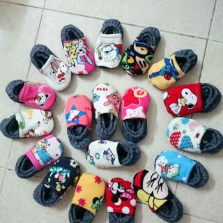 Combo 200 đ giay nỉ cho bé