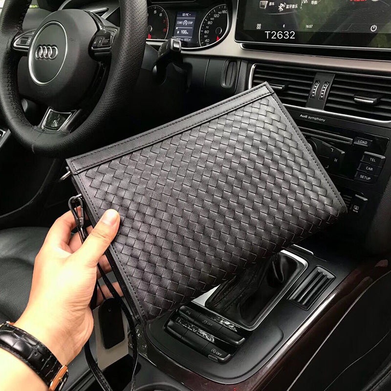 Túi da cầm tay thêu họa tiết thời trang cho nam | BigBuy360 - bigbuy360.vn