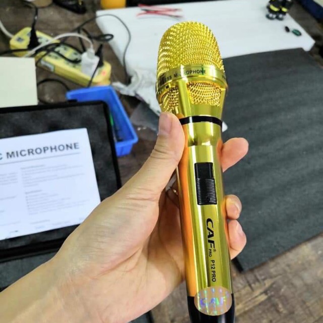 MICRO CAF P12 PRO - MIC HÁT KARAOKE CÓ DÂY SÀNH ĐIỆU BẢO HÀNH 6 THÁNG