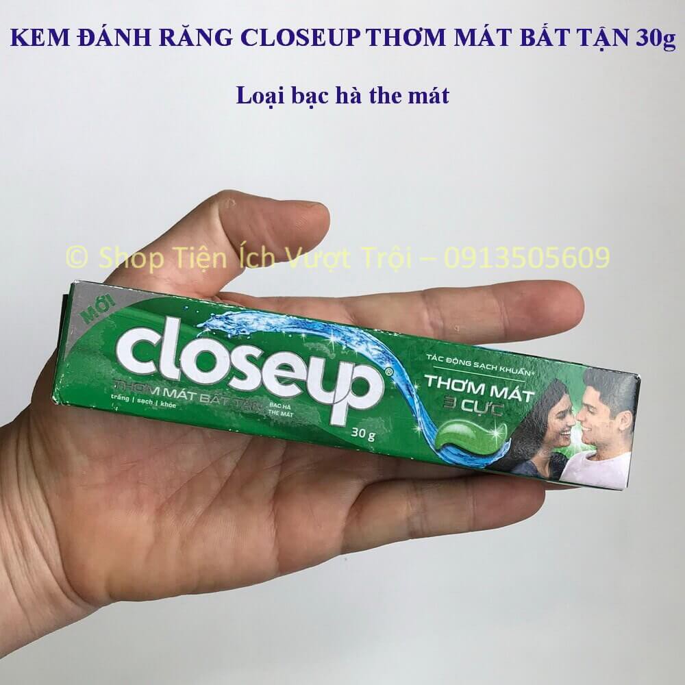 Kem đánh răng Closeup thơm mát 3 cực, làm sạch cả những răng trong cùng, sạch khuẩn, hơi thở thơm mát-Tiện Ích Vượt Trội