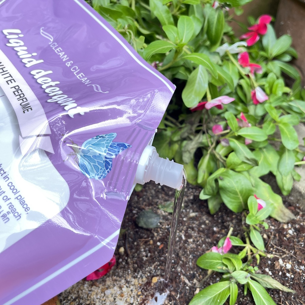 Nước giặt Clean &amp; Clean hương thơm dịu nhẹ an toàn cho gia đình 1.8l NPP G20shop