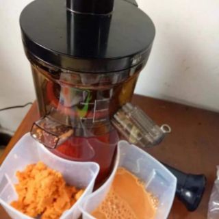 Máy ép chậm