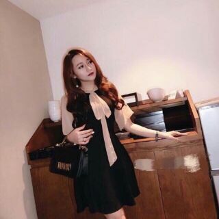 Đầm xoè nơ cổ