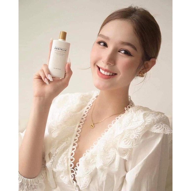 Kem Chống Nắng SKIN1004 Madagascar Centella Air-fit Suncream SPF50+ PA++++ 50ml