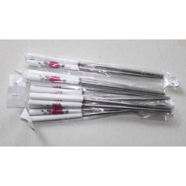 Set 5 đôi đũa cán sứ