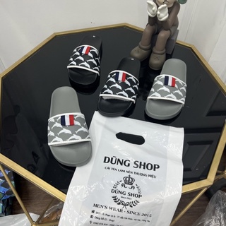 Dép lê THOM in hình cá heo cực chất