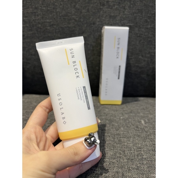 Kem chống nắng giúp cấp ẩm, dưỡng sáng và làm mờ nếp nhăn Usolab Sun Block 50ml