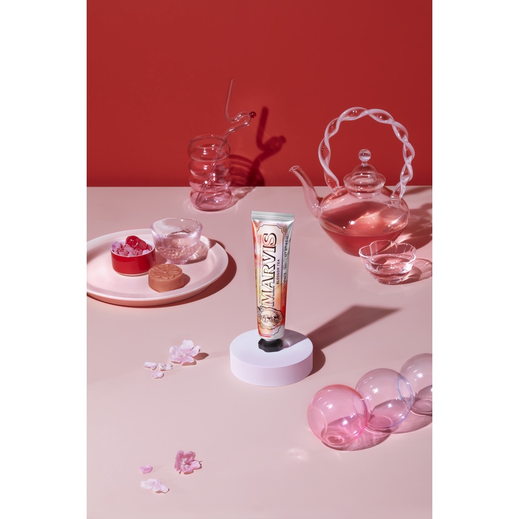 Kem Đánh Răng Ý Hương Trà Marvis Tea Collection 75ml - Mùi Vị 3 Loại Trà Độc Đáo, Hơi Thở Tươi Mát, Sạch Răng Khoẻ Nướu