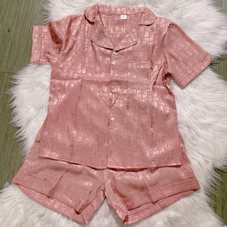 Gấm đùi dior