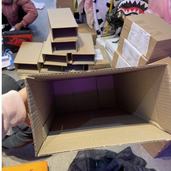 Hộp bảo vệ, box bảo vệ hộp giày thể thao, hộp bảo vệ chống móp nát kích thước 35cm x 25cm x 15cm - Yabi_boutique