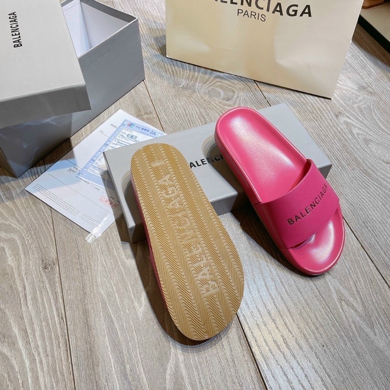 Dép lê balen chữ fullbox