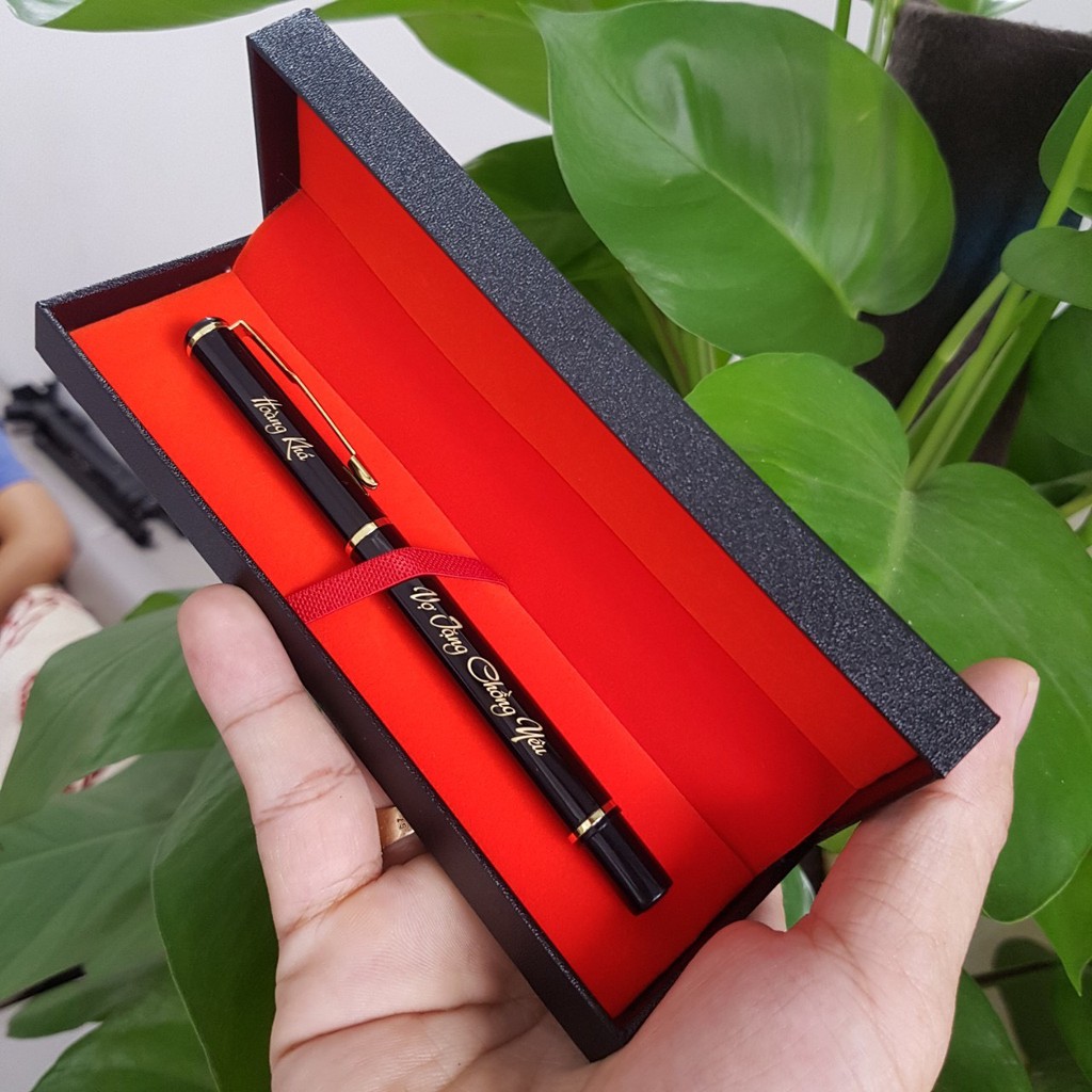 Bút kim loại HVP khắc tên,logo,câu chúc theo yêu cầu bút khắc tên làm quà tặng sinh nhật cho thầy cô,bạn bè,sếp-BKV02