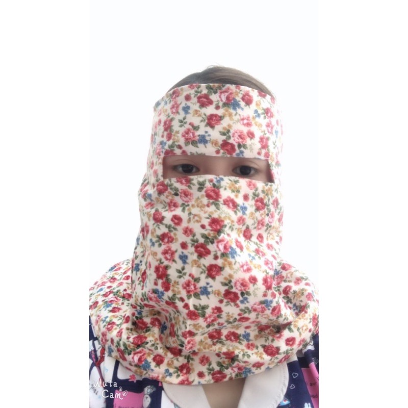 Khẩu trang hở mắt