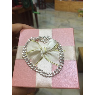 vòng cổ bé gái