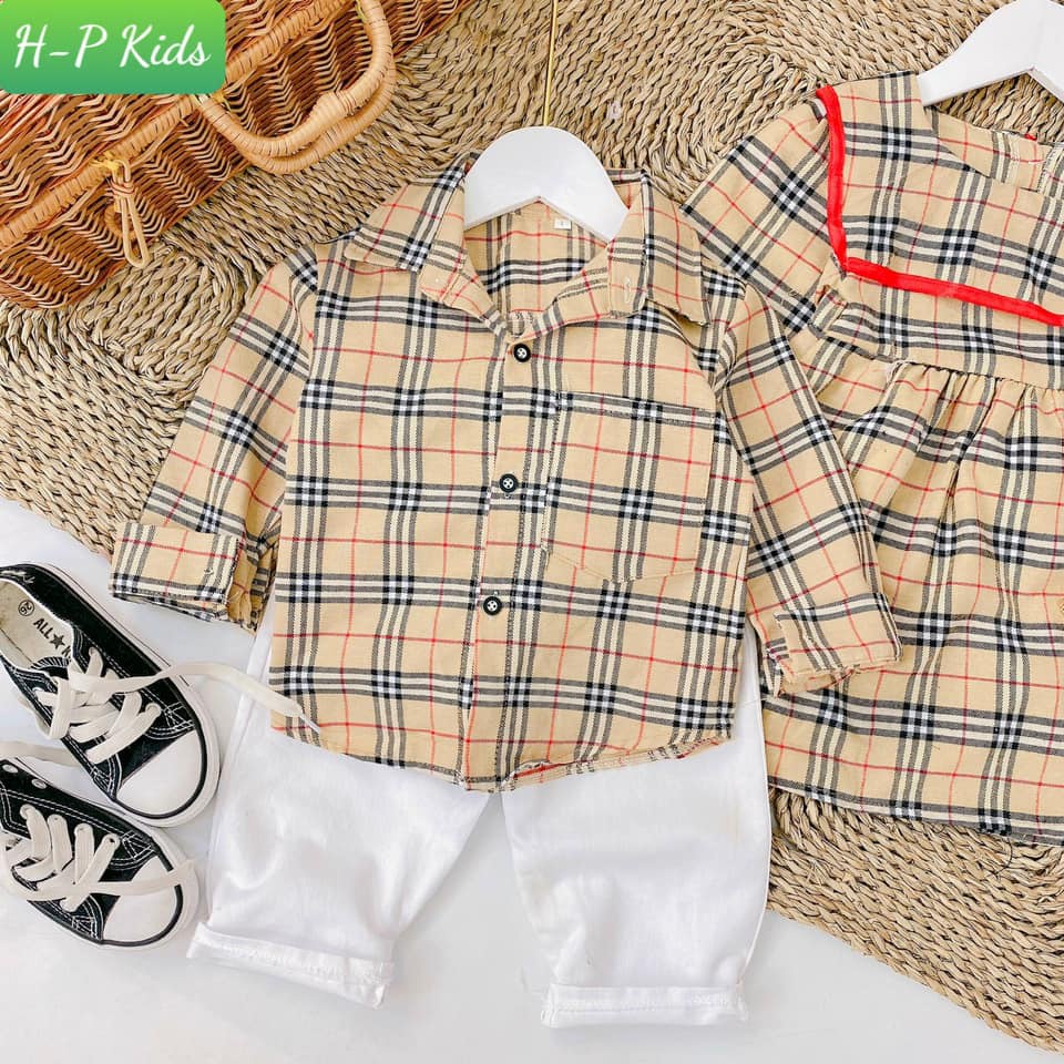 Cặp anh em kẻ bbr cho bé