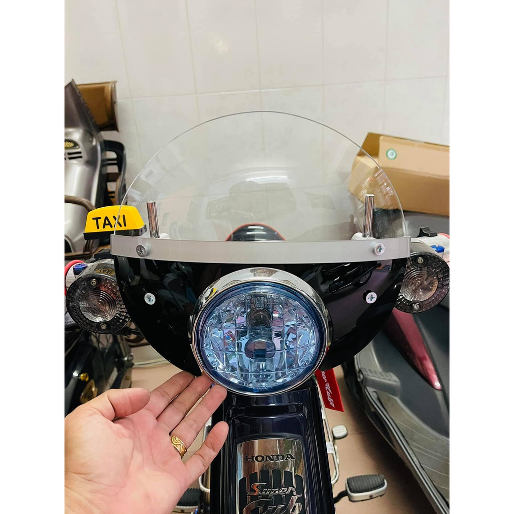 Kính chắn gió xe cub đèn tròn Moony