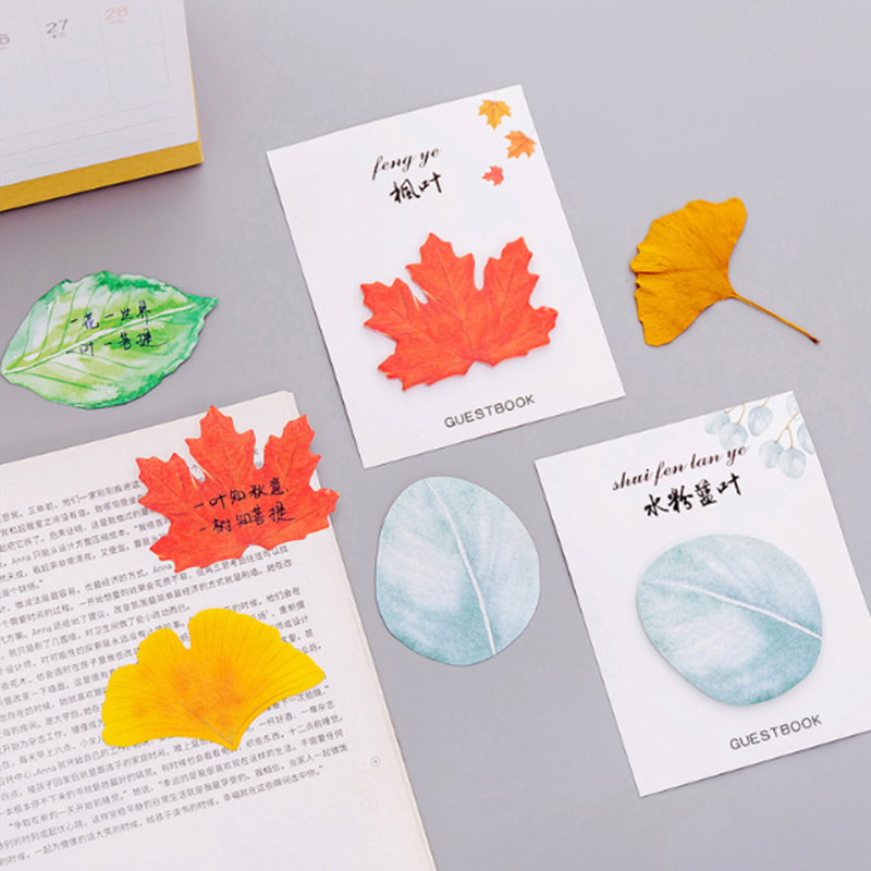 Set 30 Giấy Ghi Chú Hình Chiếc Lá Xinh Xắn Dễ Thương