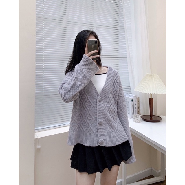 Áo khoác len cardigan nữ dài tay họa tiết sần khuy to 54a33 by germe